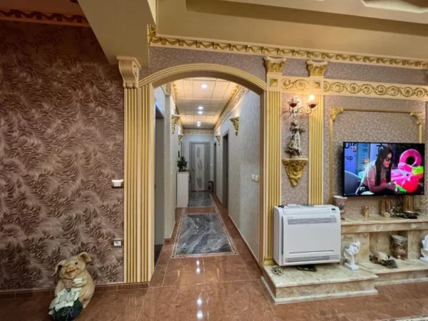 Tirane, shitet apartament 3+1+Ballkon Kati 2, 120 m² 240.000 € (zona: Selite / Kodra e Diellit)