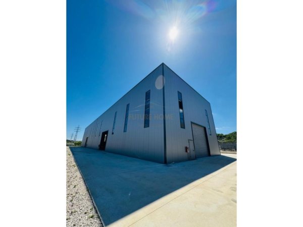 Tirane, shitet magazine Kati 0, 6.000 m² 3.200.000 € (AUTOSTRADA TIRANE DURRES)