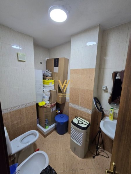 Tirane, shitet apartament 2+1+Ballkon Kati 2, 91 m² 250.000 € (KOMUNA E PARISIT)
