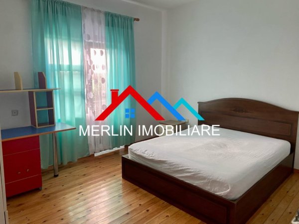 Tirane, jepet me qera apartament 2+1+Ballkon Kati 1, 110 m² 400 € (RRUGA 3 VELLEZERIT KONDI)