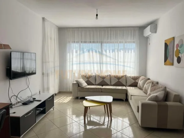 Tirane, jepet me qera apartament 2+1 Kati 3, 105 m² 450 € (Unaza e re)