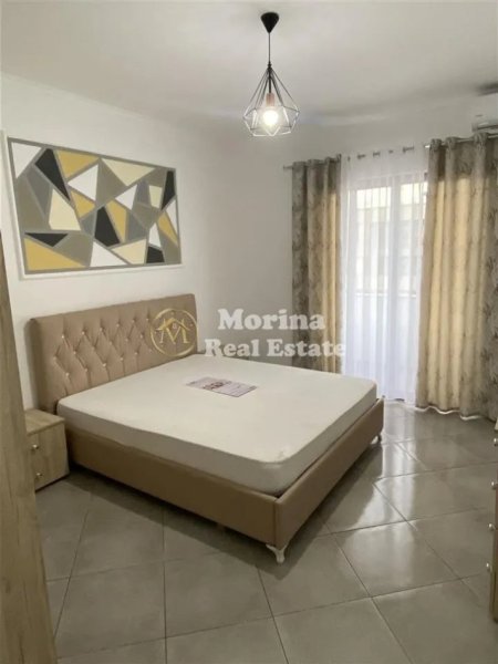 Tirane, jepet me qera apartament 1+1 Kati 8, 65 m² 400 € (Astir)