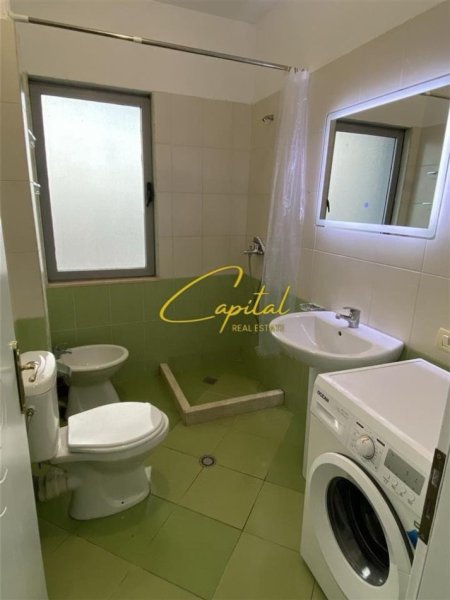 Tirane, jepet me qera apartament 1+1 Kati 8, 68 m² 400 € (ASTIR)