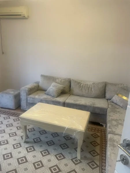 Tirane, shes apartament 1+1 Kati 5, 