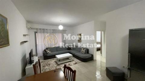 Tirane, jepet me qera apartament 2+1 Kati 6, 85 m² 900 € (Komuna e Parisit)