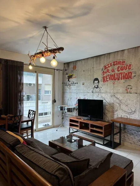 Tirane, jepet me qera apartament 1+1+Ballkon Kati 2, 67 m² 600 € (KOPSHTI BOTANIK)