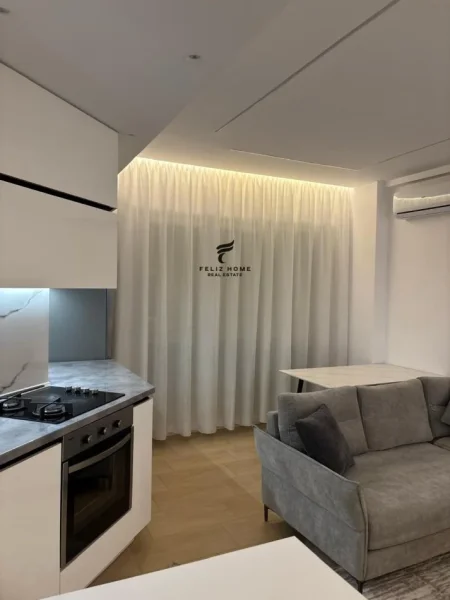 Tirane, jepet me qera apartament 1+1+Ballkon Kati 4, 67 m² 800 € (KOPSHTI BOTANIK)