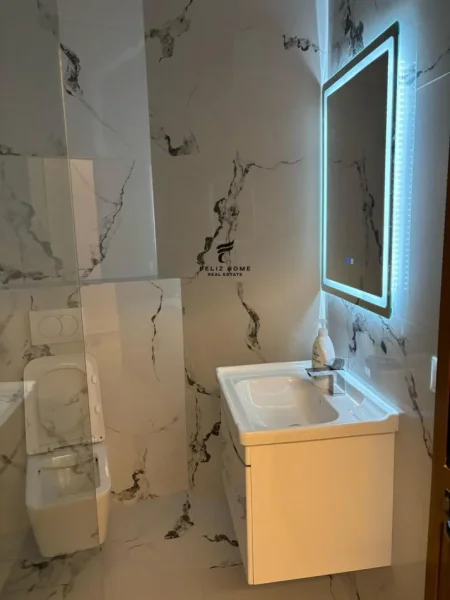 Tirane, jepet me qera apartament 1+1+Ballkon Kati 4, 67 m² 800 € (KOPSHTI BOTANIK)