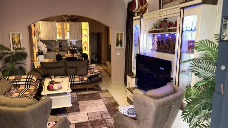 Tirane, shes shtepi 1 Katshe Kati 1, 185 m² 250.000 € (vasil shanto)