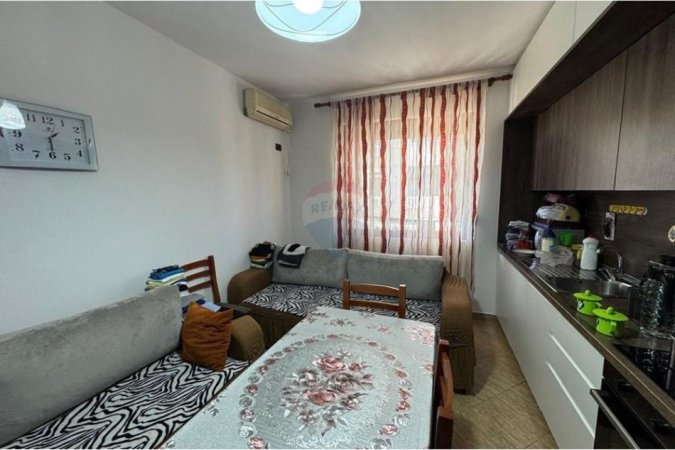 Tirane, shitet apartament 2+1+Ballkon Kati 3, 84 m² 168.000 € (Mine Peza)