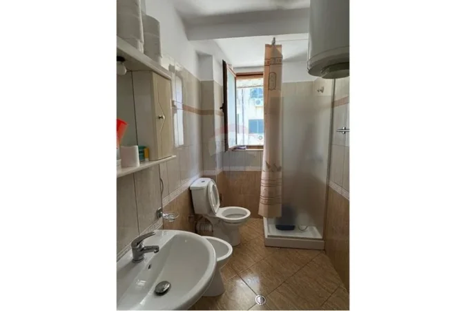 Tirane, shitet apartament 2+1+Ballkon Kati 3, 84 m² 168.000 € (Mine Peza)