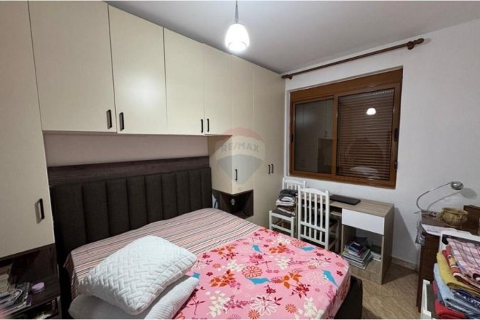 Tirane, shitet apartament 2+1+Ballkon Kati 3, 84 m² 168.000 € (Mine Peza)