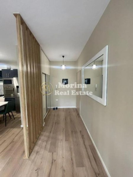 Tirane, jepet me qera apartament 3+1+Ballkon Kati 3, 135 m² 1.200 € (Kopshti Zoologjik)