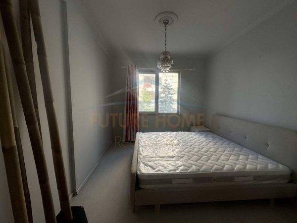 Tirane, jepet me qera apartament 2+1 Kati 3, 100 m² 450 € 