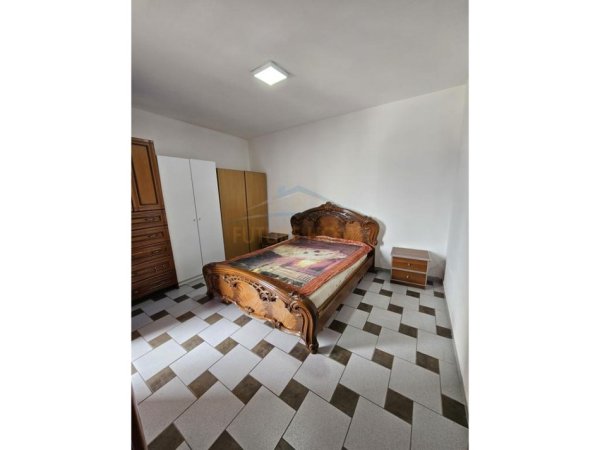 Tirane, jepet me qera 1+1 Kati 5, 52 m² 250 € (Mbrapa Galaktikut , Durres.)