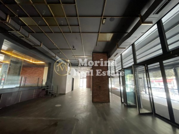 Tirane, jepet me qera ambjent biznesi Kati 0, 321 m² 4.000 € (21 Dhjetori-Rruga Mihal Ciko)