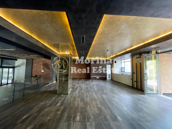 Tirane, jepet me qera ambjent biznesi Kati 0, 321 m² 4.000 € (21 Dhjetori-Rruga Mihal Ciko)