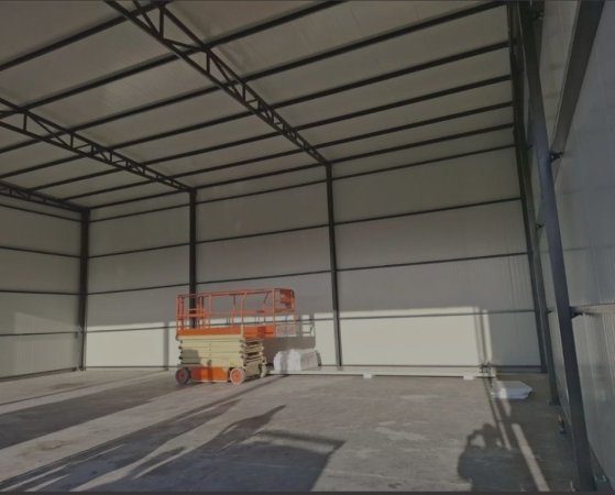 Tirane, jepet me qera magazine Kati 0, 200 m² 1.300 € (Kamez)