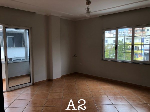 Tirane, jepet me qera zyre Kati 4, 180 m² 1.900 € (SHESHI WILLSON)
