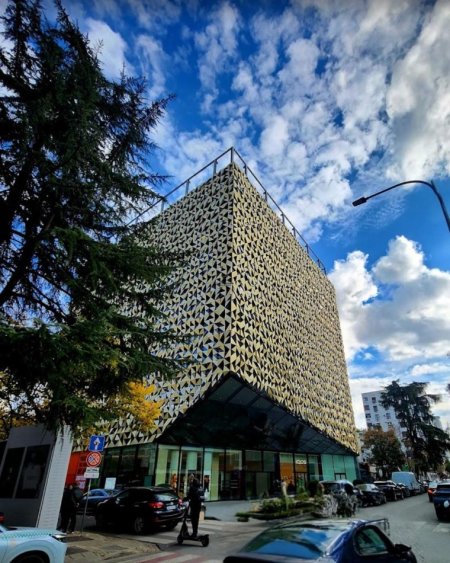 Tirane, shitet zyre Kati 4, 305 m² 1.850.000 € (BLLOK)