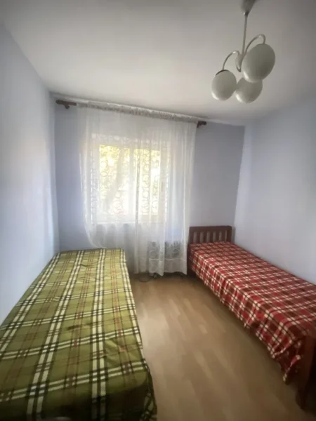 Tirane, jepet me qera apartament 2+1+Ballkon Kati 1, 80 m² 400 € (Maria logoreci)