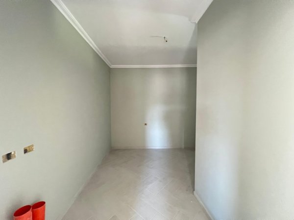 Vlore, shitet apartament 2+1+Ballkon Kati 10, 133 m² 130.000 € (Transballkanike)