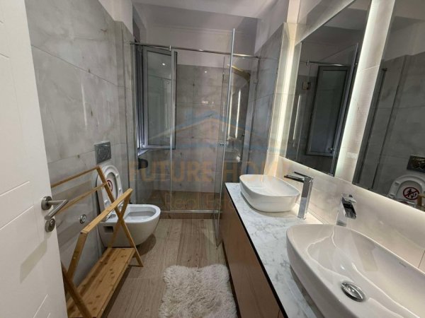 Tirane, jepet me qera apartament 2+1 Kati 2, 100 m² 500 € (Rruga Indrustiale)