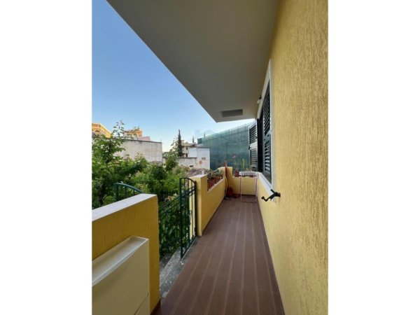 Tirane, jepet me qera apartament 2+1 Kati 2, 93 m² 500 € (ISH RAJONI, DURRES)