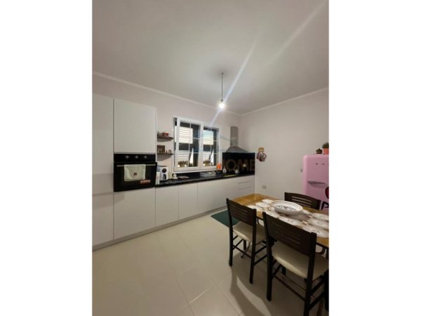 Tirane, jepet me qera apartament 2+1 Kati 2, 93 m² 500 € (ISH RAJONI, DURRES)