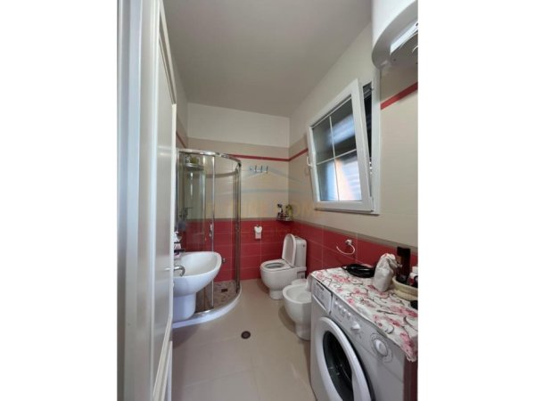 Tirane, jepet me qera apartament 2+1 Kati 2, 93 m² 500 € (ISH RAJONI, DURRES)