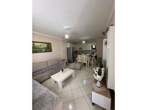 Tirane, jepet me qera apartament 2+1 Kati 2, 100 m² 138.000 € (Unaza e re)