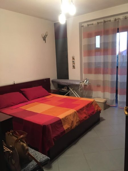 Tirane, jepet me qera apartament 1+1 Kati 3, 90 m² 530 € (rruga mine peza)