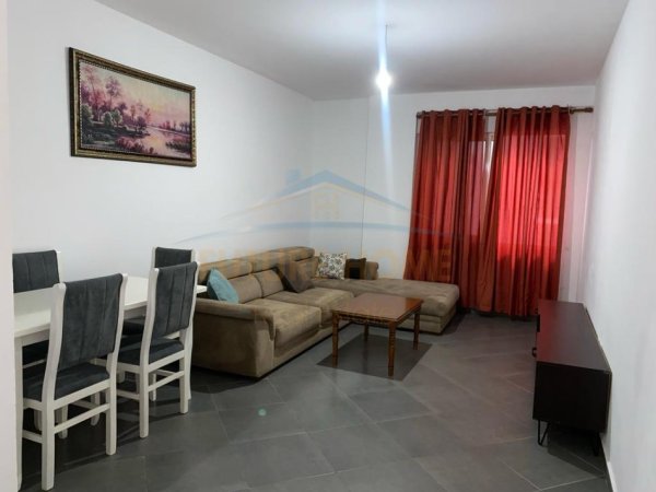 Tirane, jepet me qera apartament 2+1 Kati 2, 110 m² 350 € (Fresk, Tirane)