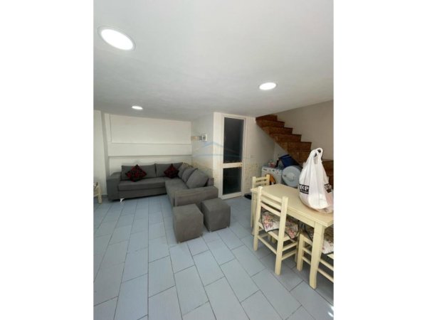 Tirane, jepet me qera apartament 1+1 Kati 0, 90 m² 350 € (Yzberisht,Tiran)