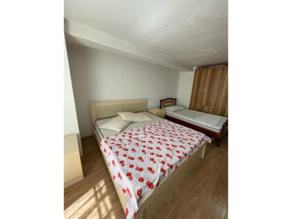 Tirane, jepet me qera apartament 1+1 Kati 0, 90 m² 350 € (Yzberisht,Tiran)