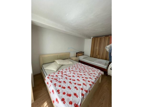 Tirane, jepet me qera apartament 1+1 Kati 0, 90 m² 350 € (Yzberisht,Tiran)