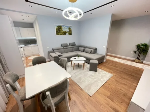 Tirane, jepet me qera apartament 2+1 Kati 2, 100 m² 690 € (rruga frosina plaku)