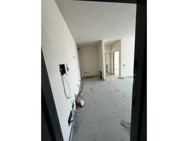 Shitet, Apartament 1+1, Orikum, Vlorë.