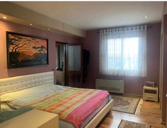 Tirane, shitet apartament 2+1+Ballkon Kati 8, 110 m² 180.000 € (Rruga Mihal Grameno)