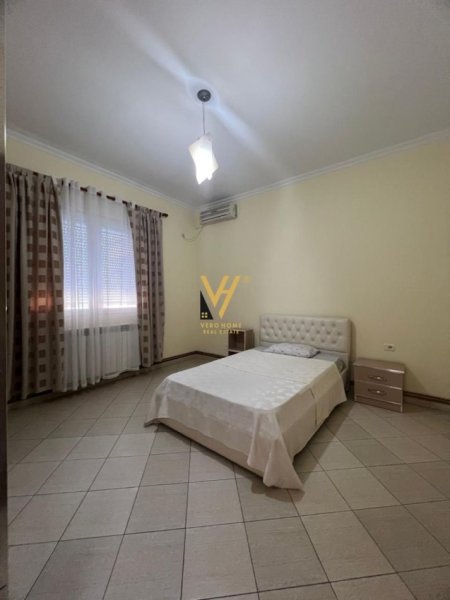 Tirane, jepet me qera Vile 2 Katshe Kati 0, 530 m² 2.000 € (SELITE)
