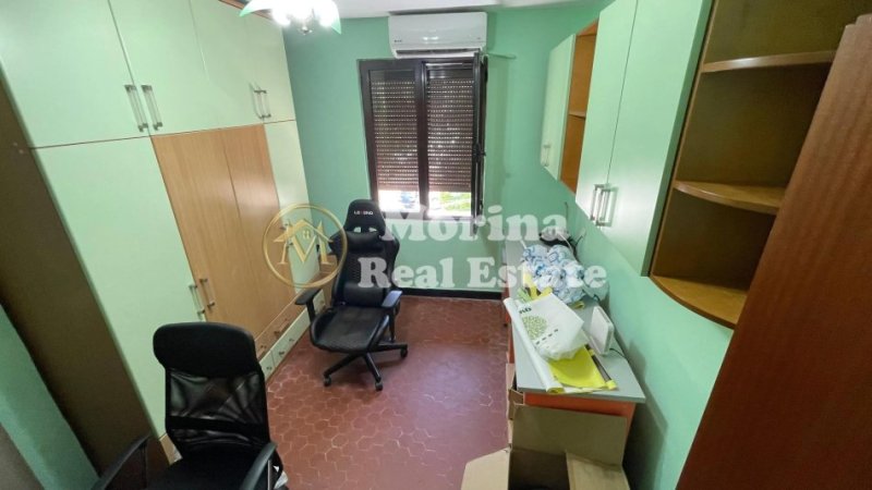 Tirane, jepet me qera apartament 2+1 Kati 3, 80 m² 700 € (Myslym Shyri)