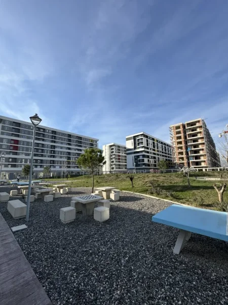 Tirane, shitet apartament 2+1 Kati 3, 92 m² 79.900 € (Gryka kacanikut)