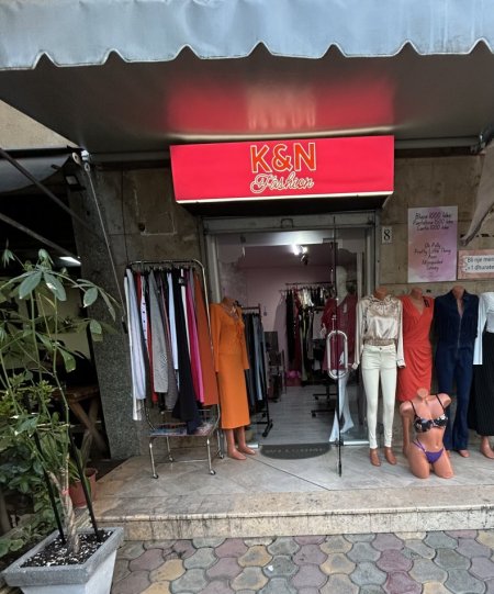 Tirane, shes Biznes 5.000 €