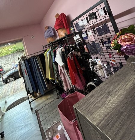 Tirane, shes Biznes 5.000 €