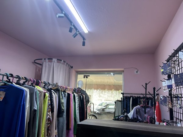 Tirane, shes Biznes 5.000 €