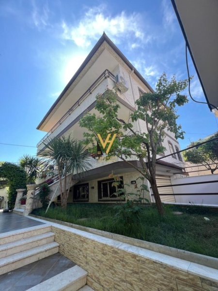 Tirane, jepet me qera Vile 2 Katshe Kati 0, 400 m² 1.200 € (SELITE)