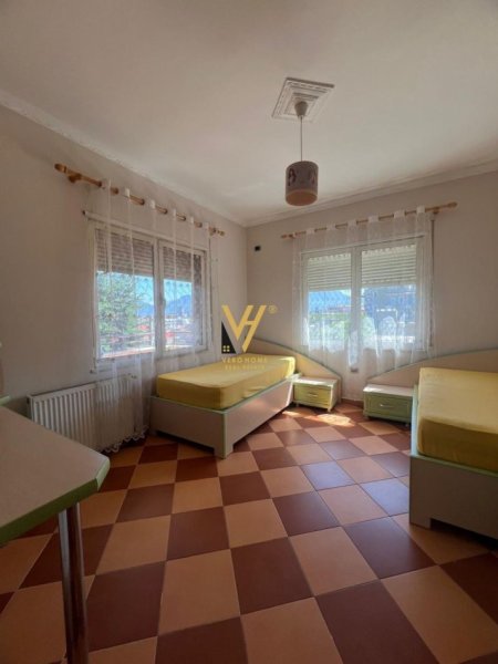 Tirane, jepet me qera Vile 2 Katshe Kati 0, 400 m² 1.200 € (SELITE)