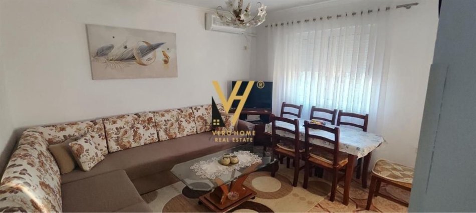 Tirane, jepet me qera apartament 2+1+Ballkon Kati 5, 75 m² 135.000 € (BRRYLI)