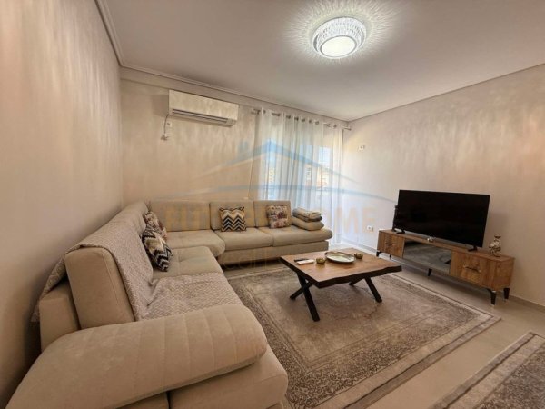 Tirane, jepet me qera apartament 2+1 Kati 2, 100 m² 500 € (Kashat, Tirane)