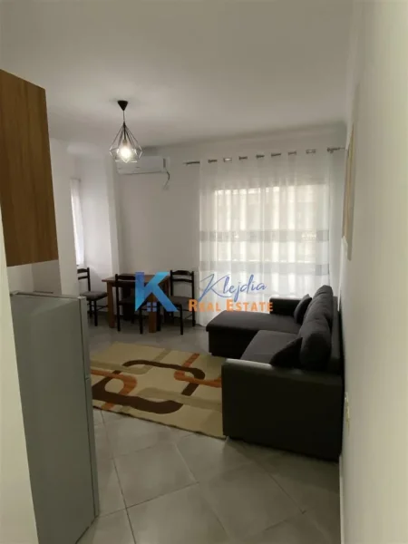 Tirane, jap me qera apartament 1+1+Ballkon Kati 8, 68 m² (Astir, afer Nela 5)